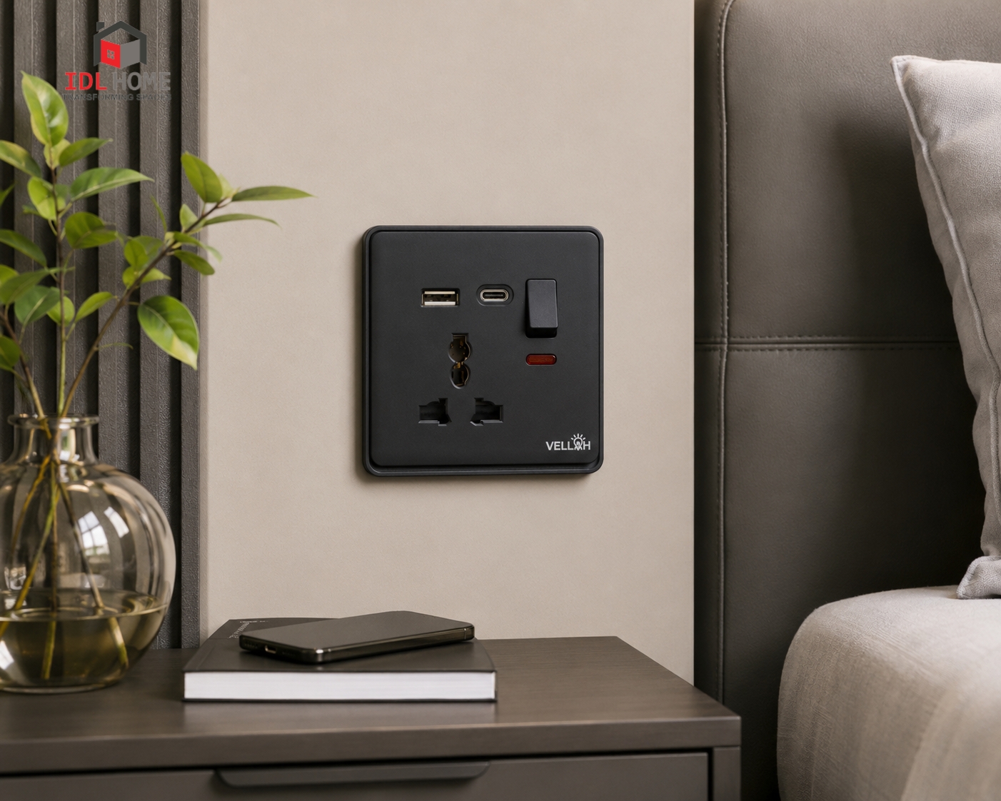 13A Single Universal with USB & Type C Socket - BLACK, GOLD & WHITE