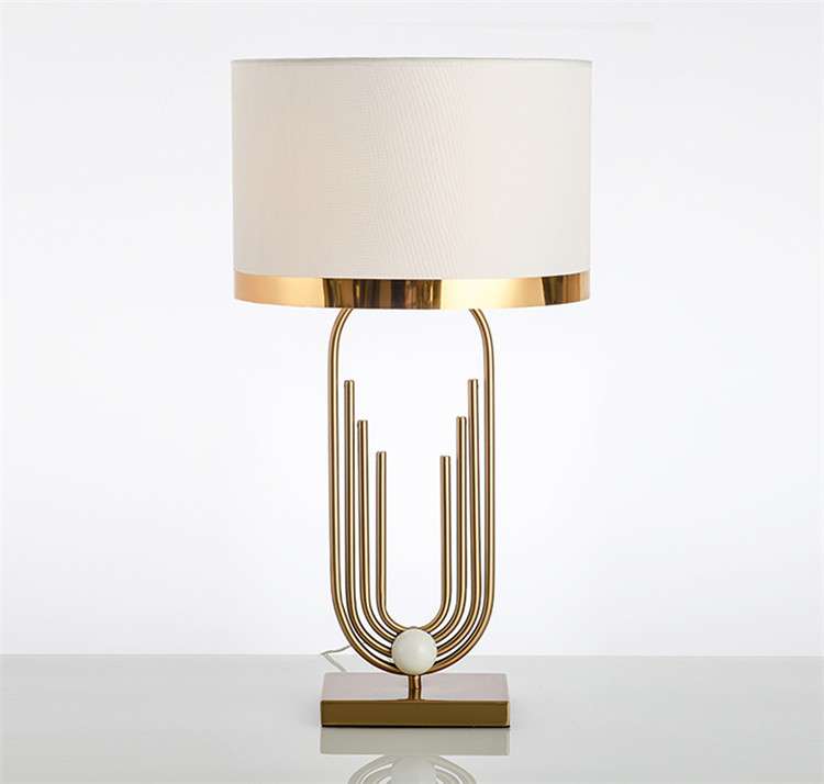 Modern Table Lamp{In white and black}